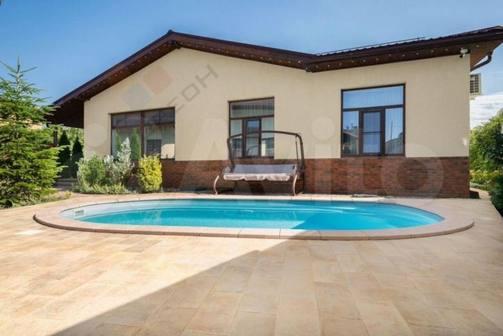 Коттедж/дом Феррарская ул, 9