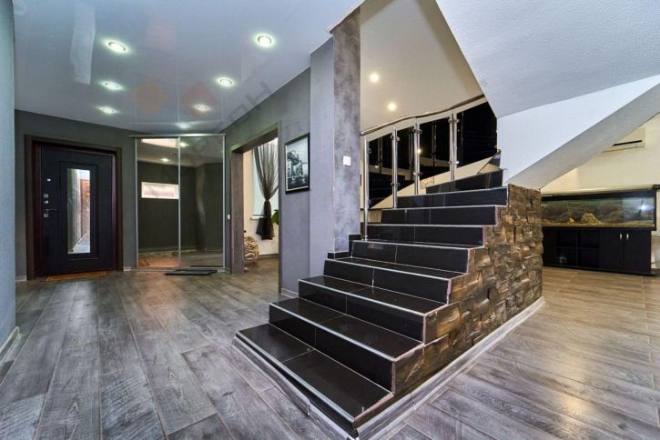 Коттедж/дом им. Академика Губкина ул, 101