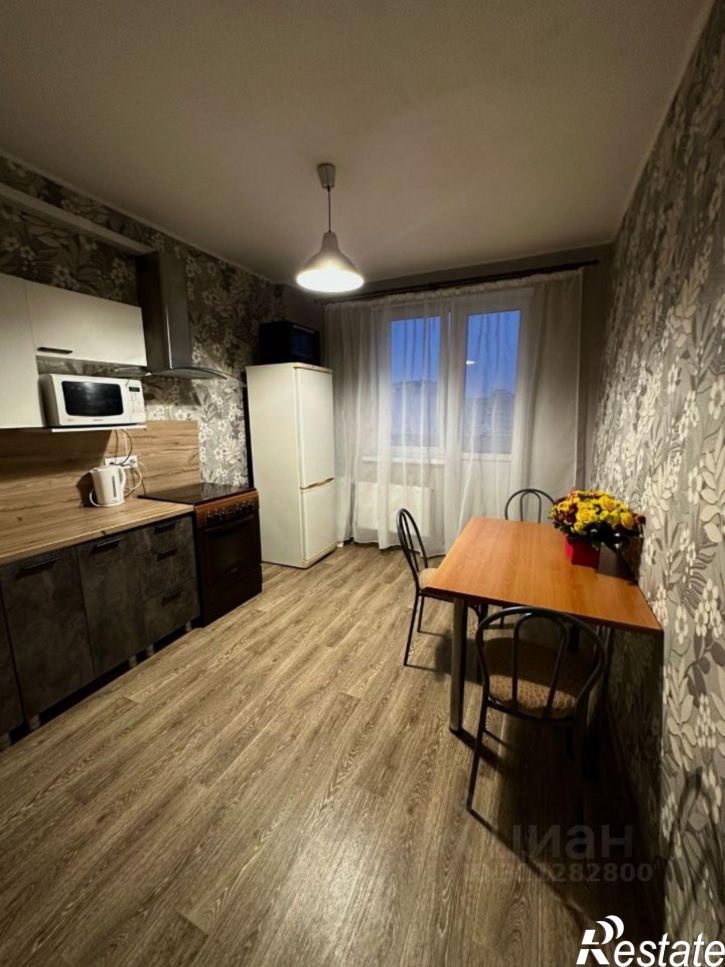 2-комн квартира улица Александра Покрышкина, 2/2,  д. 2/2