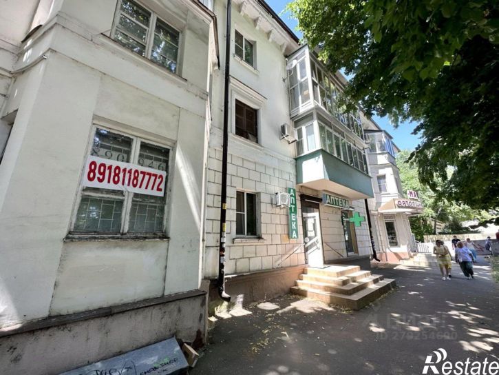 3-комн квартира улица Захарова, 57,  д. 57