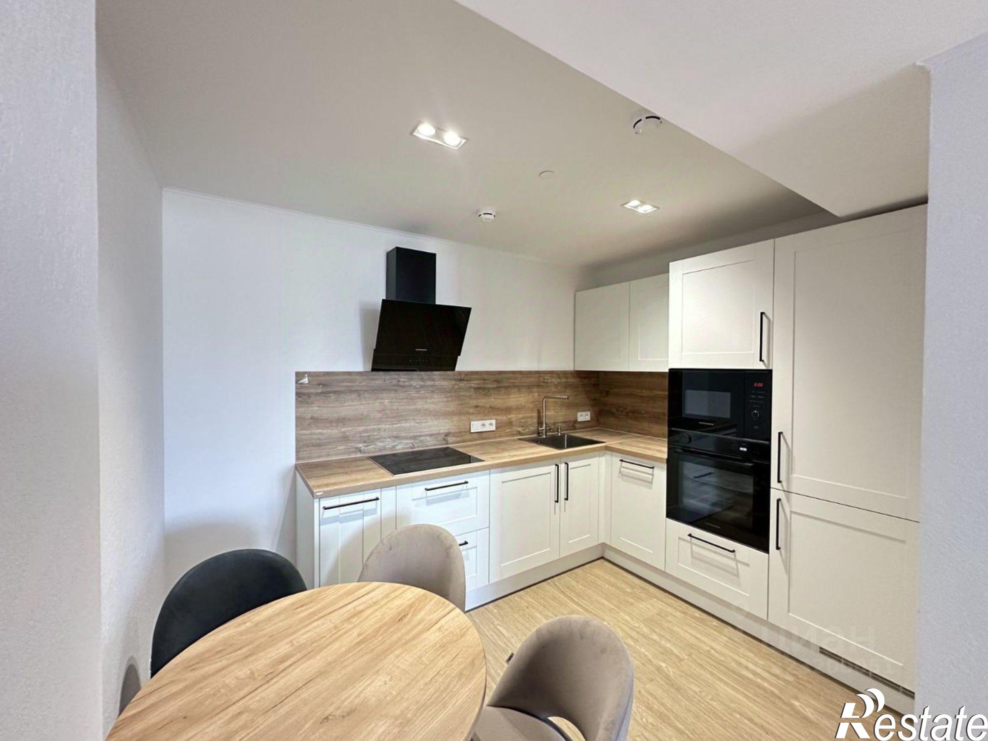 Сдать квартиру за 47 000 рублей на Уральская улица, 75/6