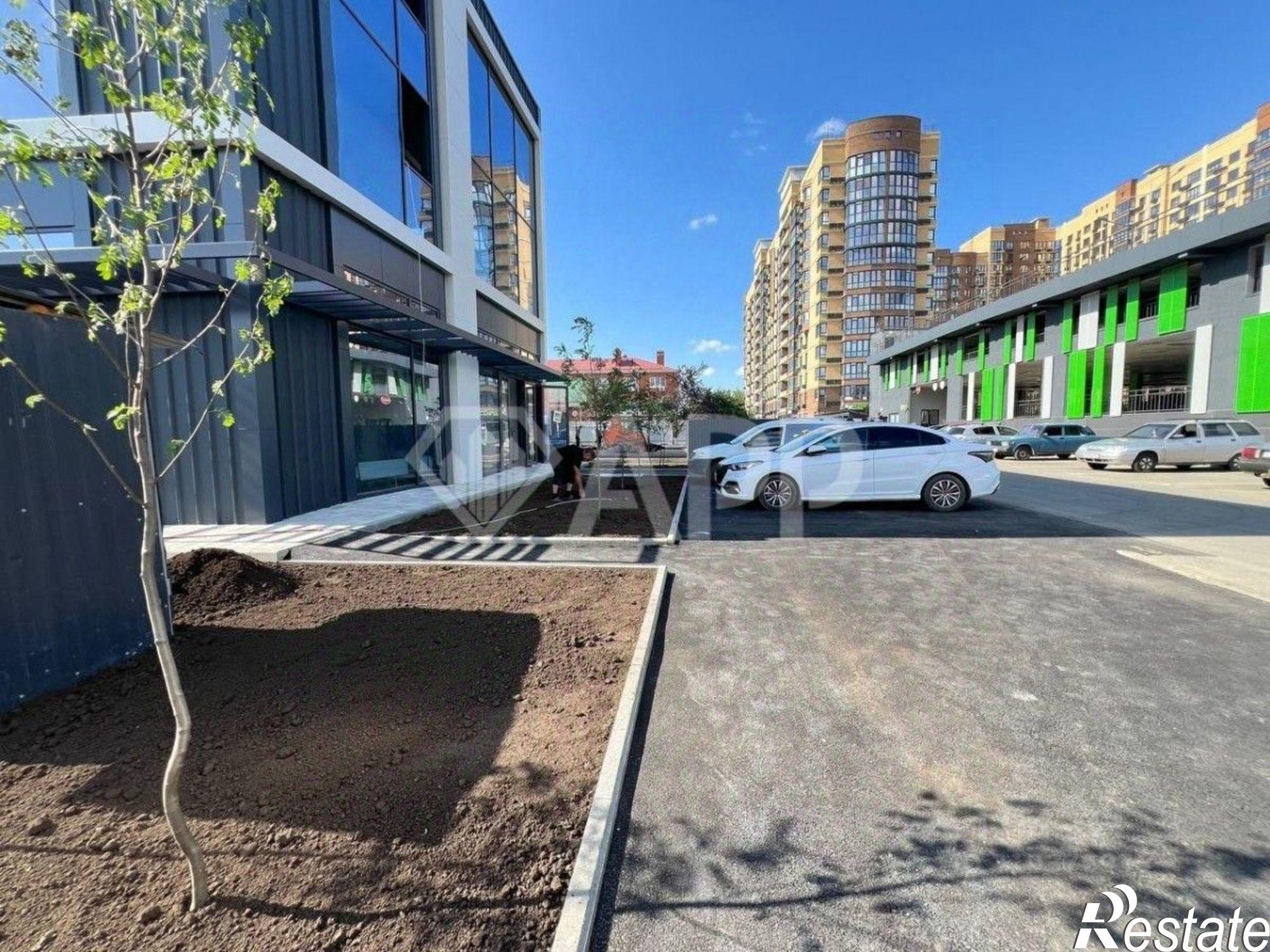 Сдать торговое помещение за 169 500 рублей на Российская улица, 388