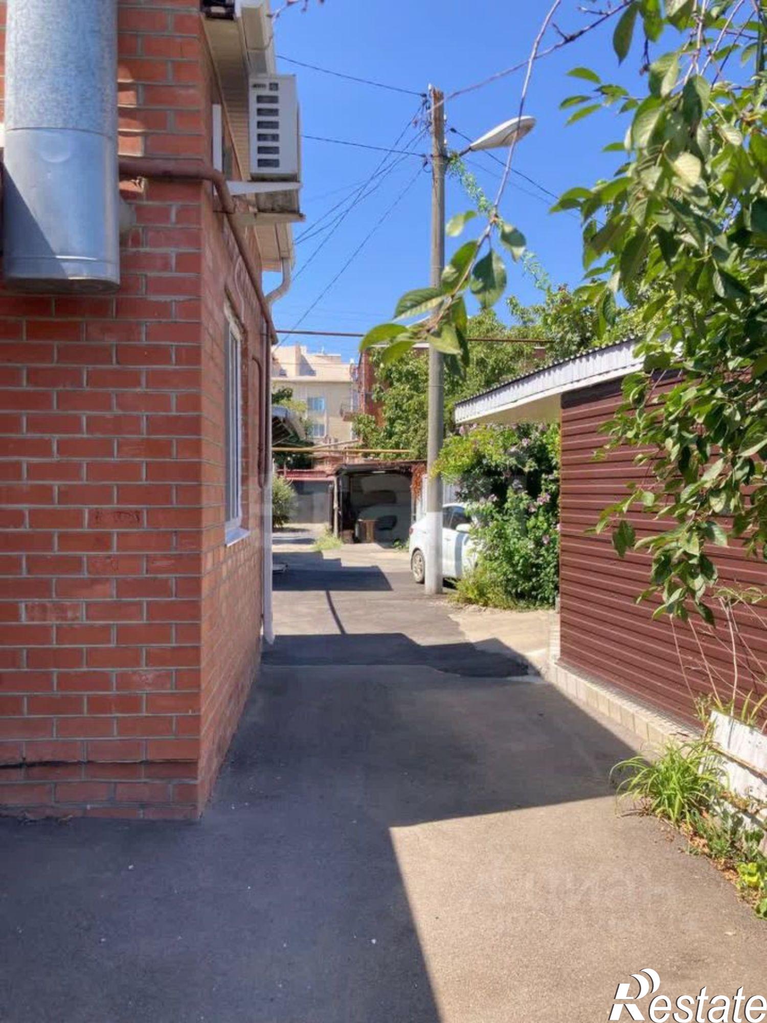 Купить квартиру за 3 100 000 рублей на Карасунская улица, 109/1