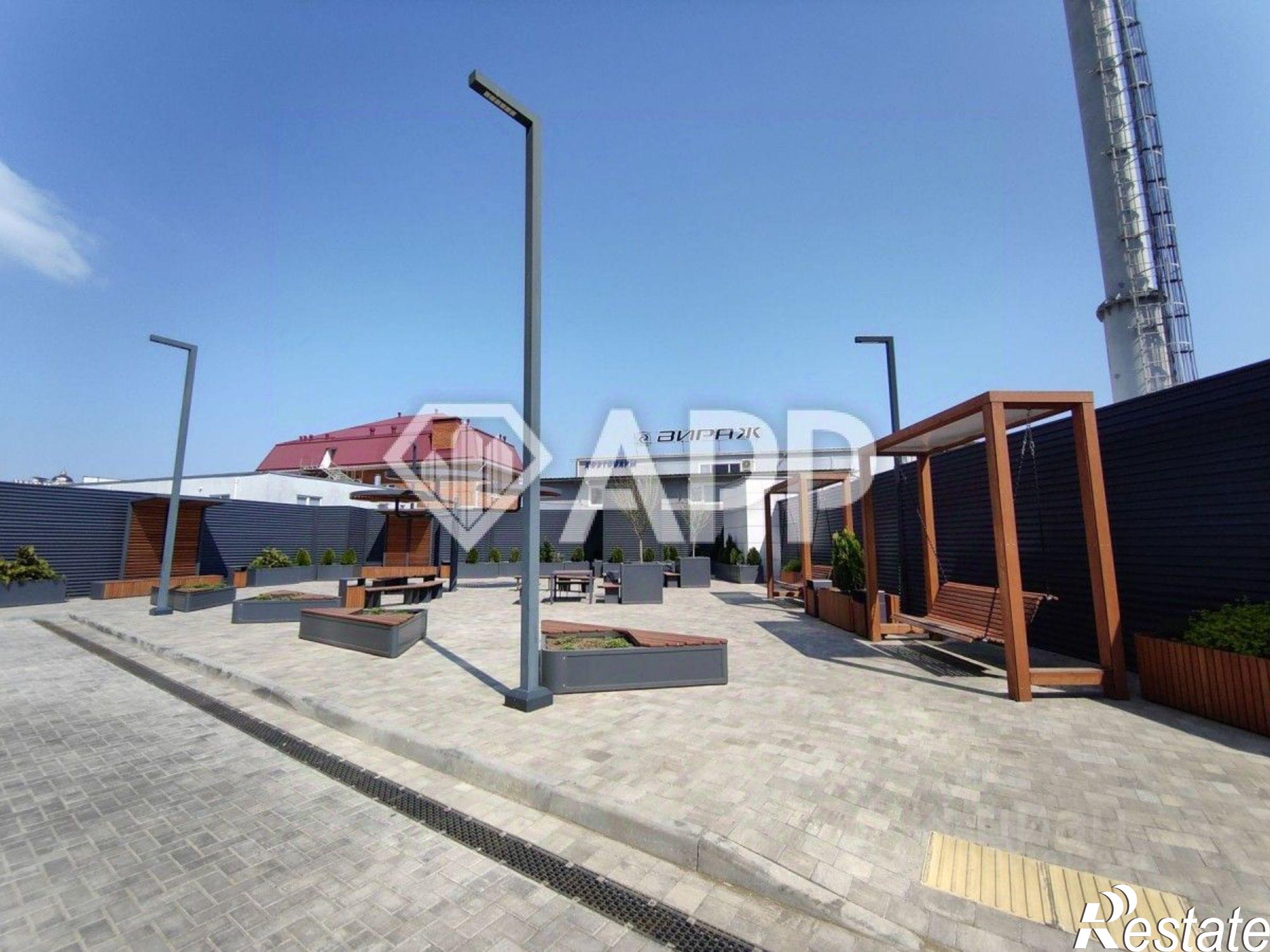 Купить торговое помещение за 10 879 000 рублей на улица Мачуги, 160/1