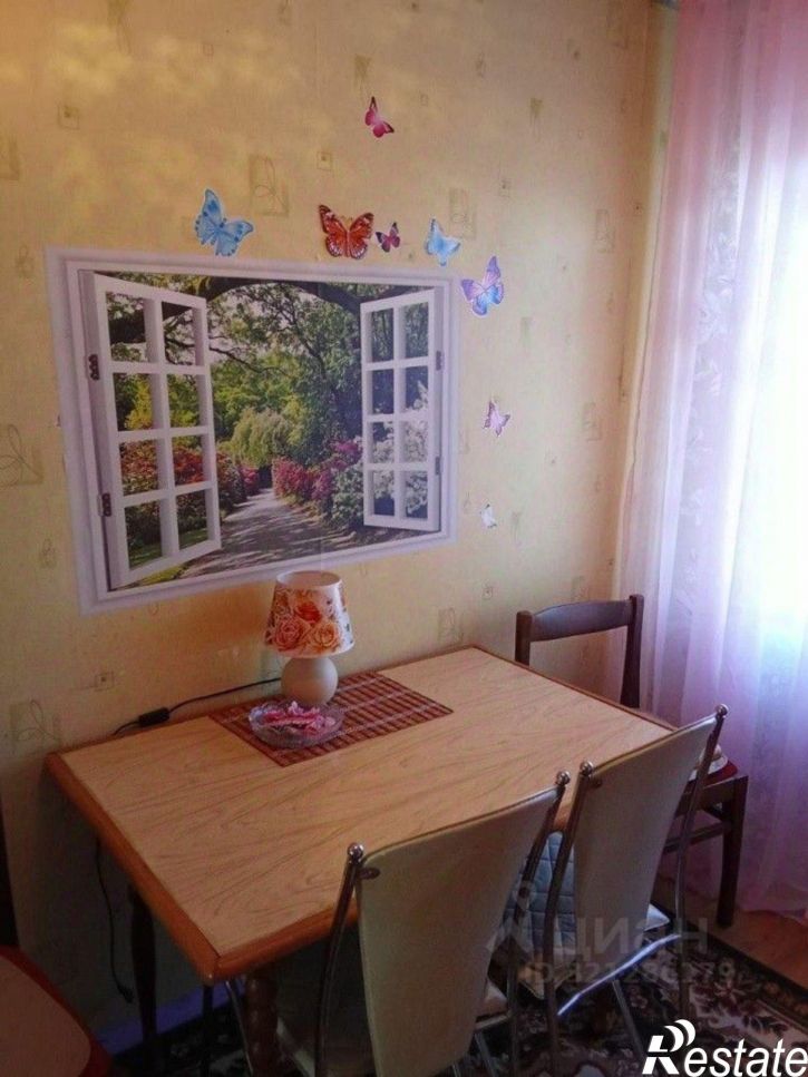 3-комн квартира проспект Чекистов, 23,  д. 23