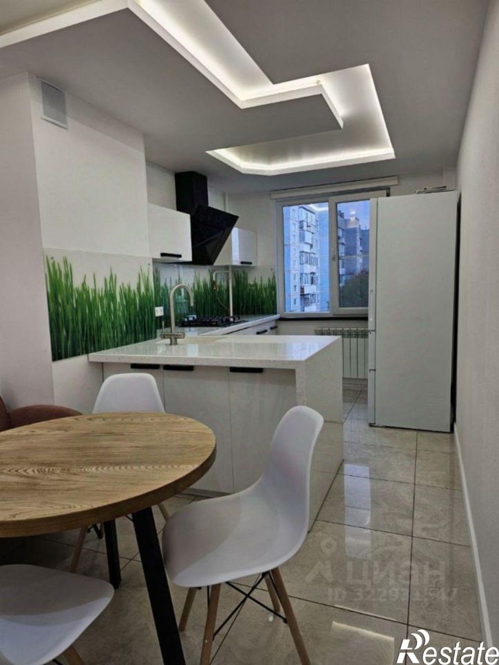 3-комн квартира Симферопольская улица, 30/2,  д. 30/2