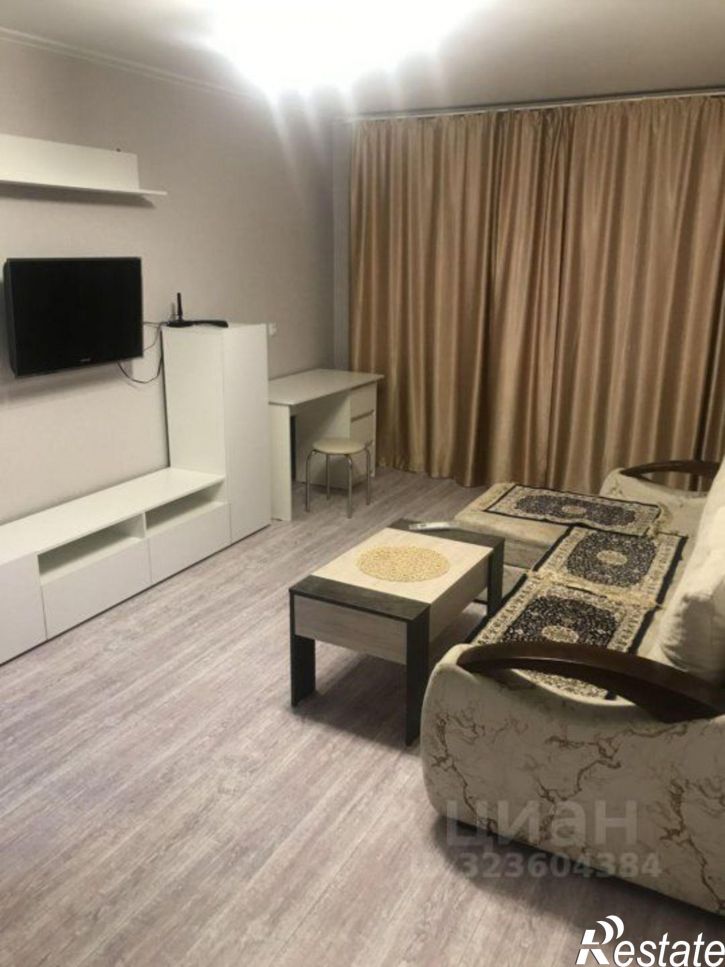 2-комн квартира Краснодар, улица имени 75-летия Победы, 26