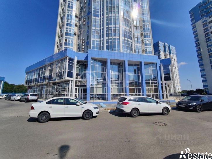 Торговое помещение шоссе Нефтяников, 18 к2,  д. 18 к2