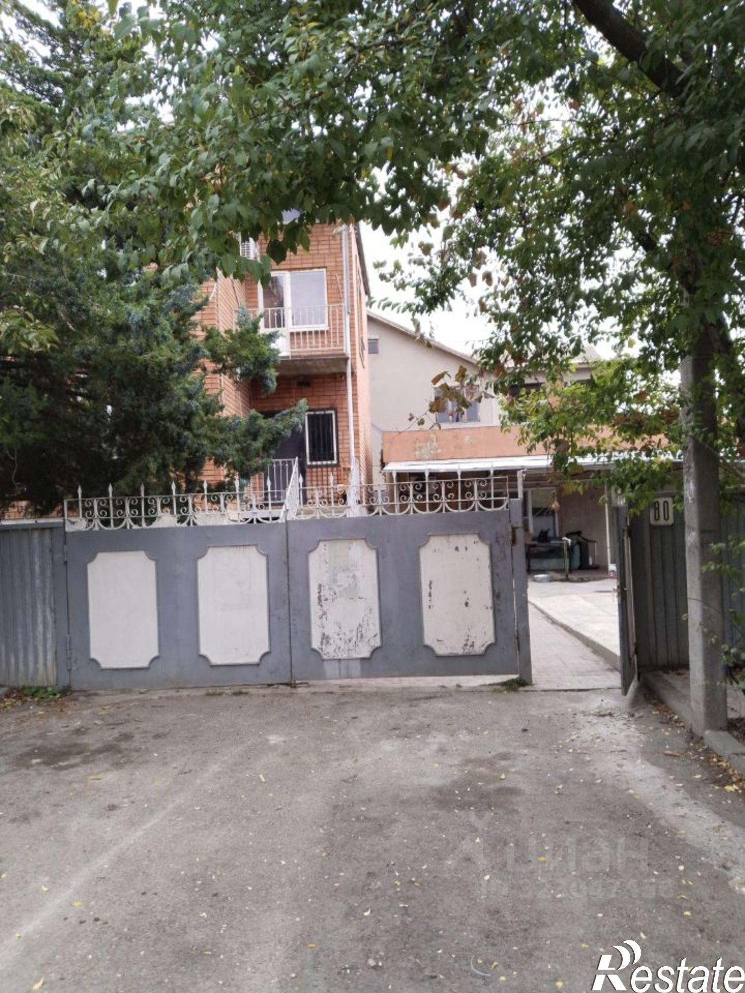 Купить дачу, дом, коттедж за 13 000 000 рублей на ул Бульвар Строителей, 80