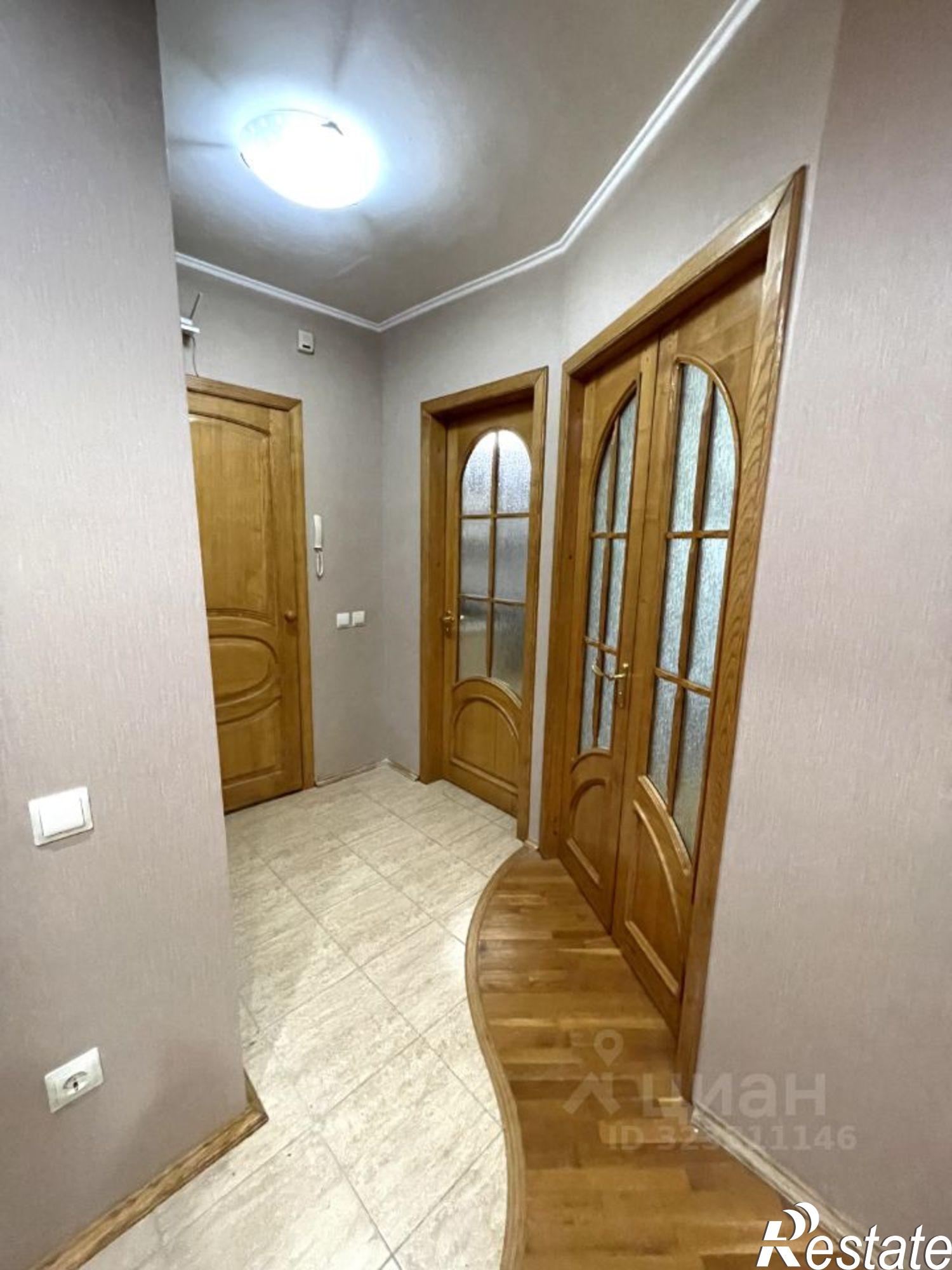 Купить квартиру за 10 300 000 рублей на проспект Чекистов, 42