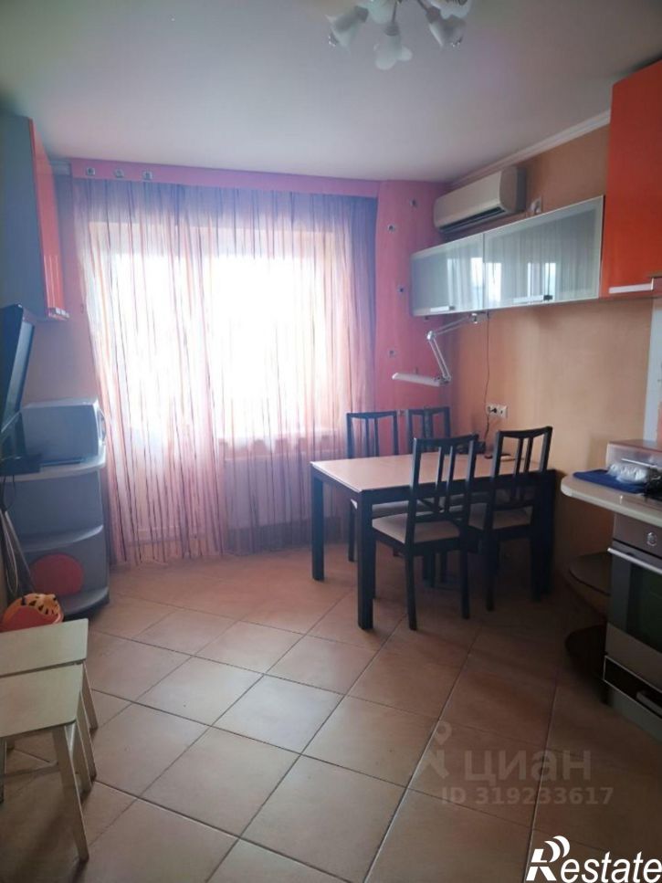 3-комн квартира Камвольная улица, 3,  д. 3