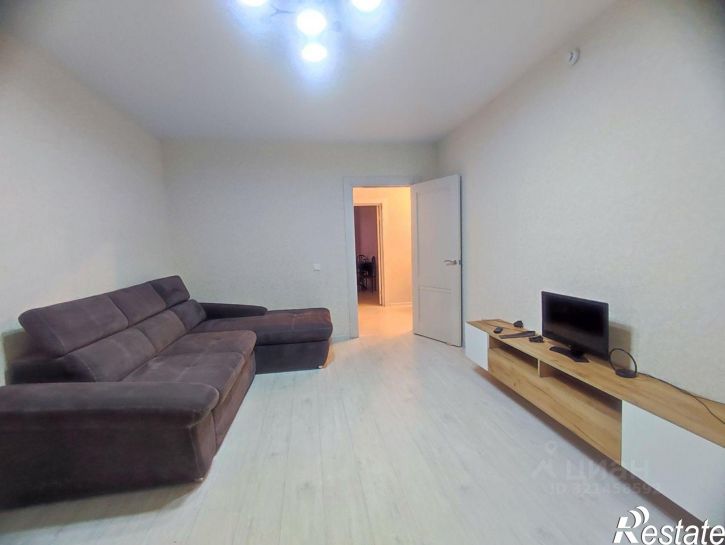 2-комн квартира улица им. генерал-лейтенанта Александра Сапрунова, 2,  д. 2