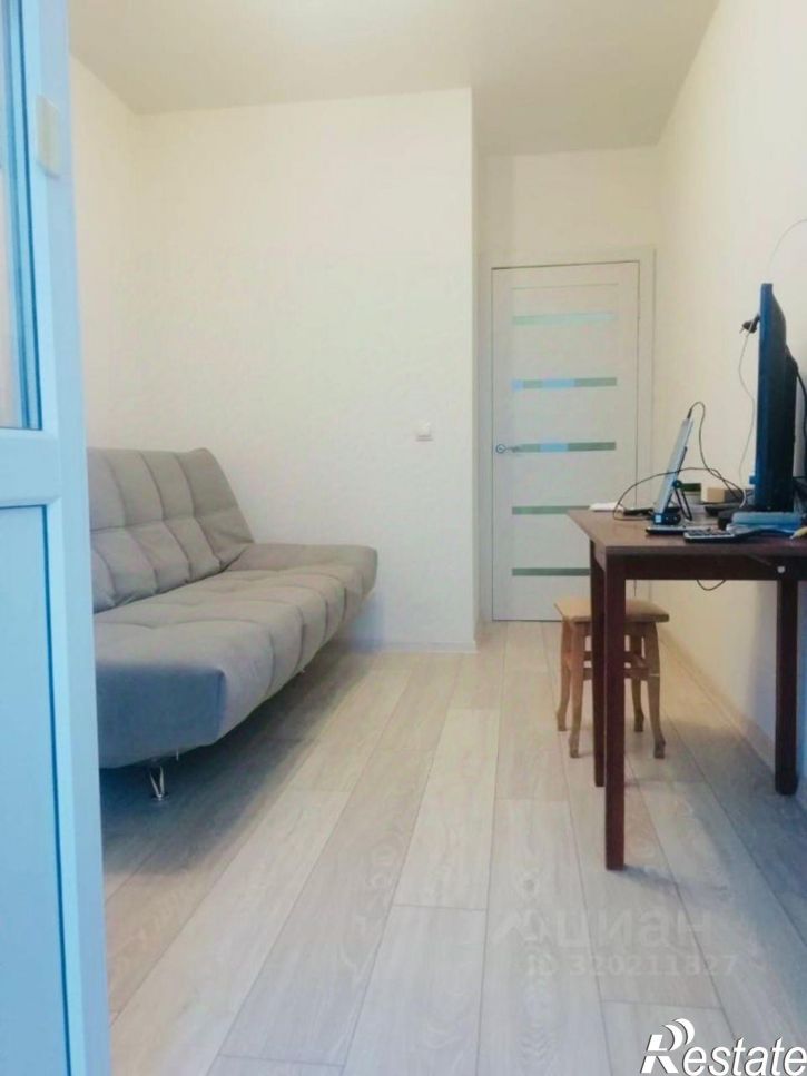 2-комн квартира ул им. Снесарева, 10 1,  д. 10 1,  к. 1