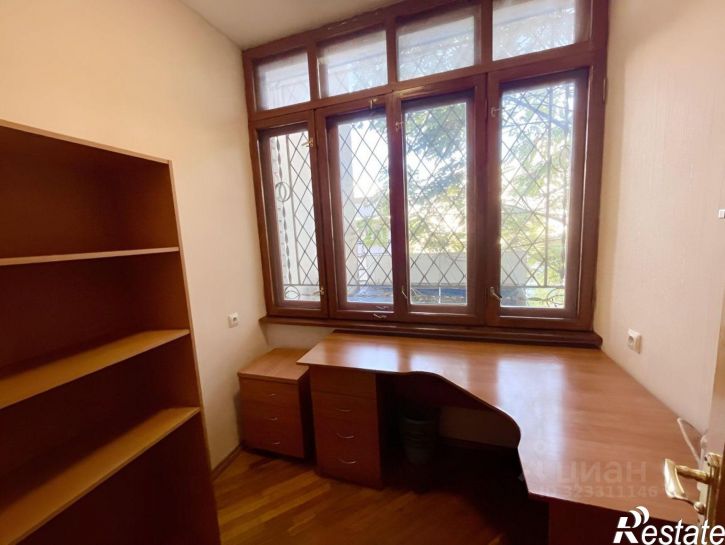 3-комн квартира проспект Чекистов, 42,  д. 42