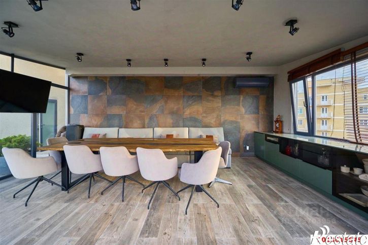 6-комн квартира Гаражная улица, 104,  д. 104