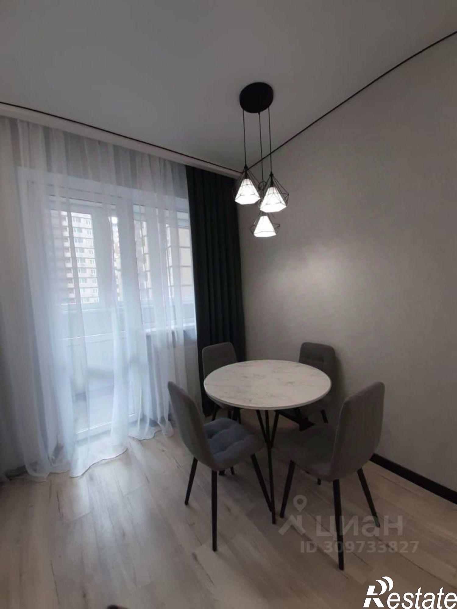 Сдать квартиру за 35 000 рублей на Стахановская улица, 1/5 к3