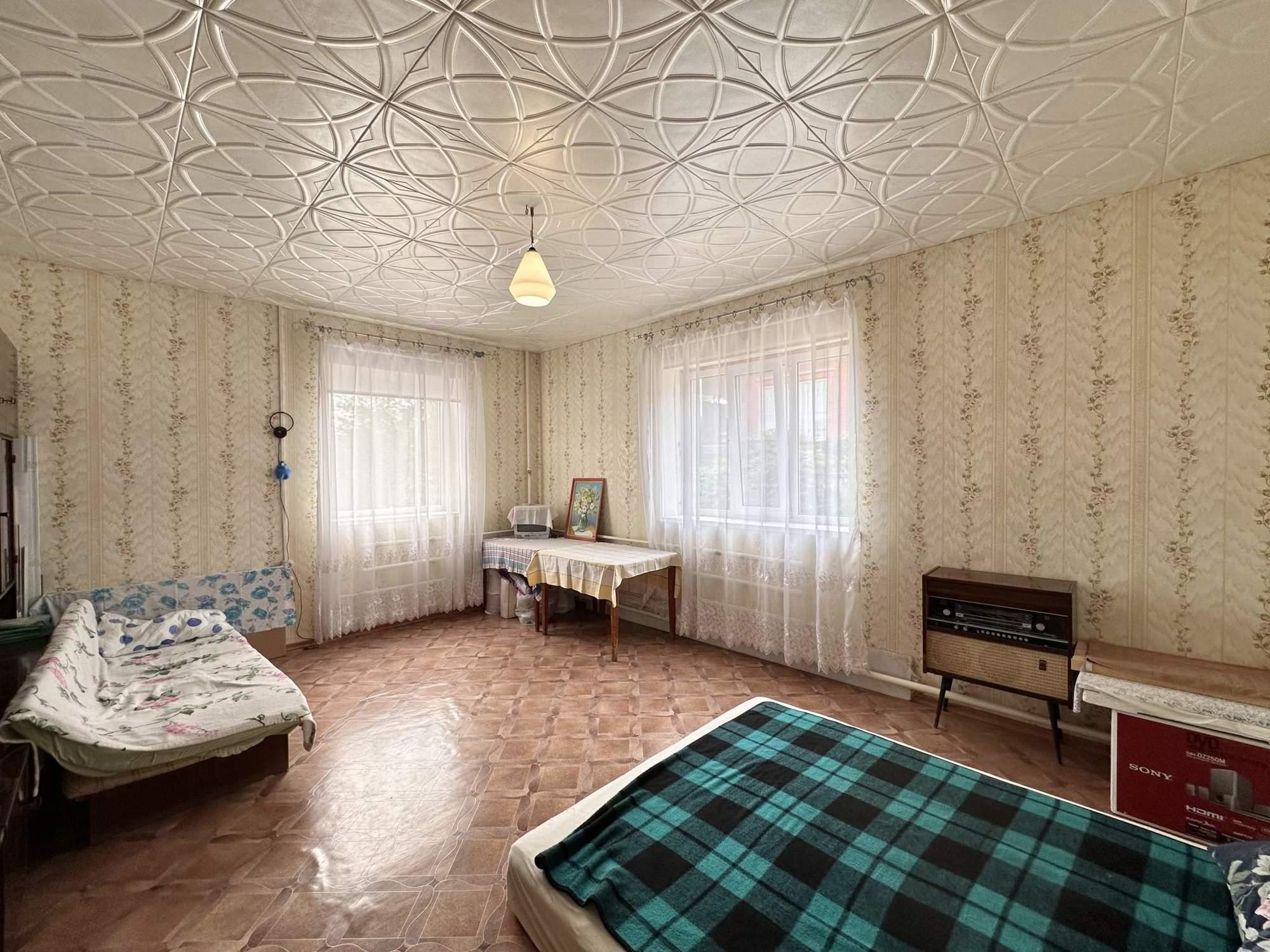 Купить дачу, дом, коттедж за 19 500 000 рублей на им. Володи Головатого улица, д.481