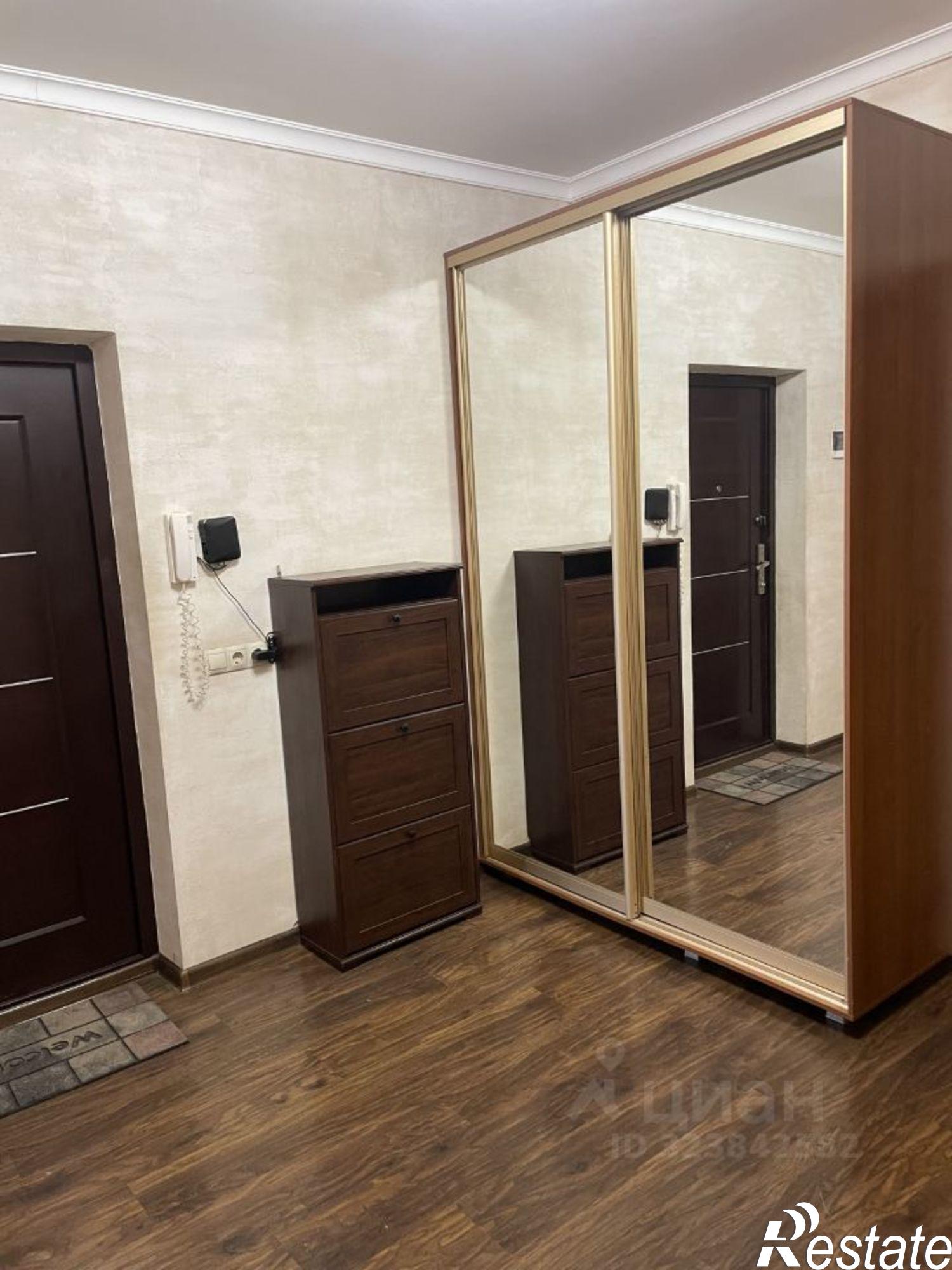 Сдать квартиру за 45 000 рублей на Минская улица, 122/6