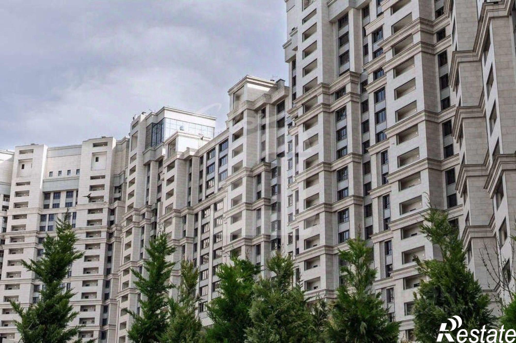 Купить квартиру за 52 670 000 рублей на Школьная улица, 1