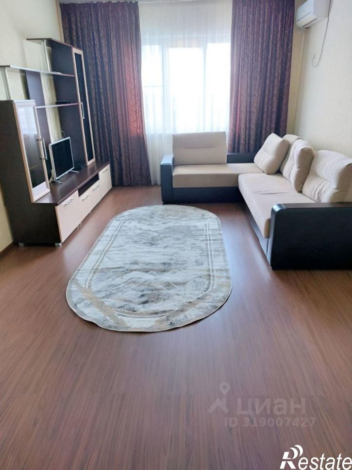 2-комн квартира ул им. Гаврилова П.М., 27,  д. 27