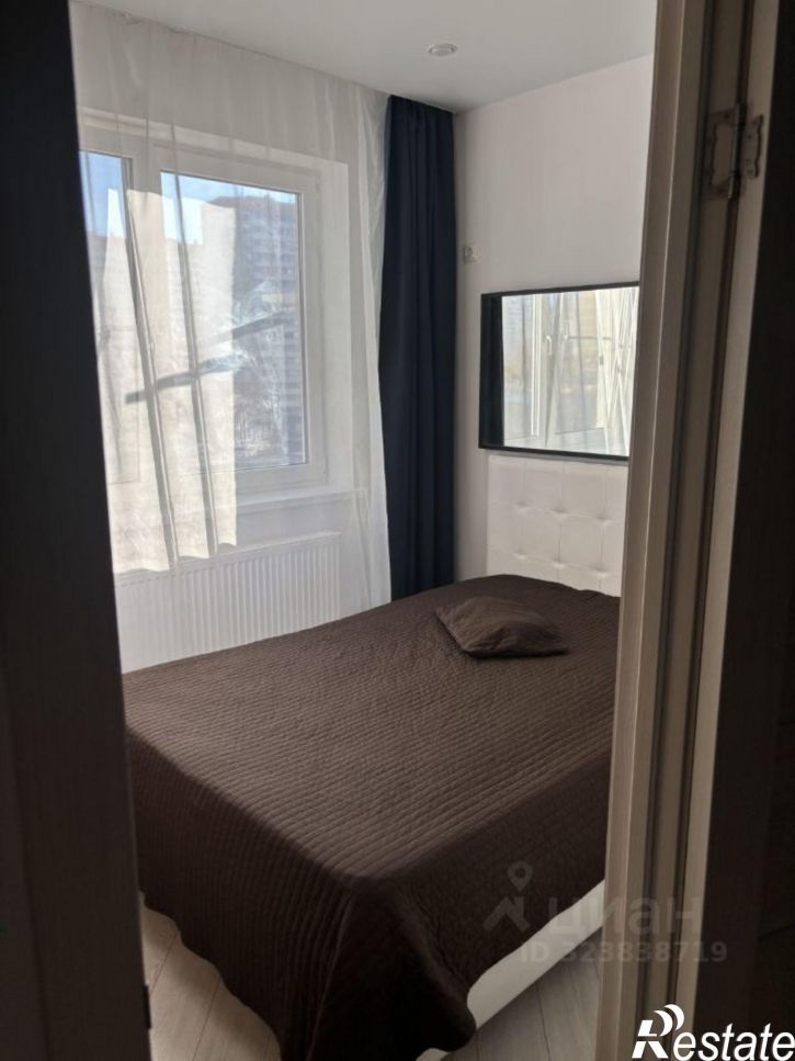 2-комн квартира улица 40 лет Победы, 141,  д. 141