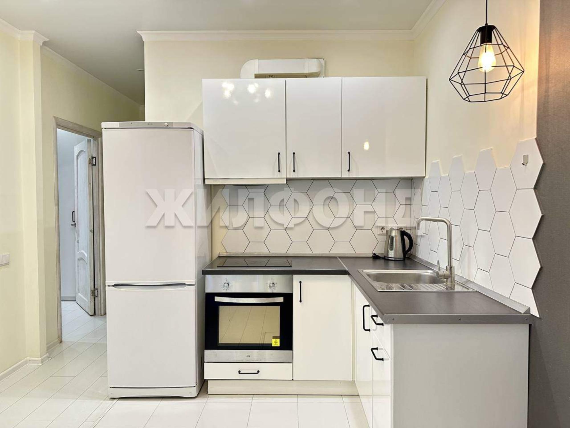 Купить квартиру за 4 300 000 рублей на Заполярная улица, д.35к12