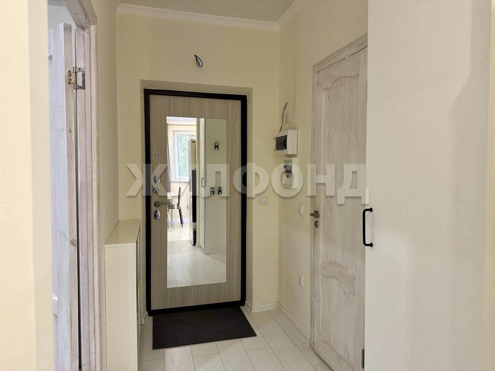 Купить квартиру за 4 300 000 рублей на Заполярная улица, д.35к12