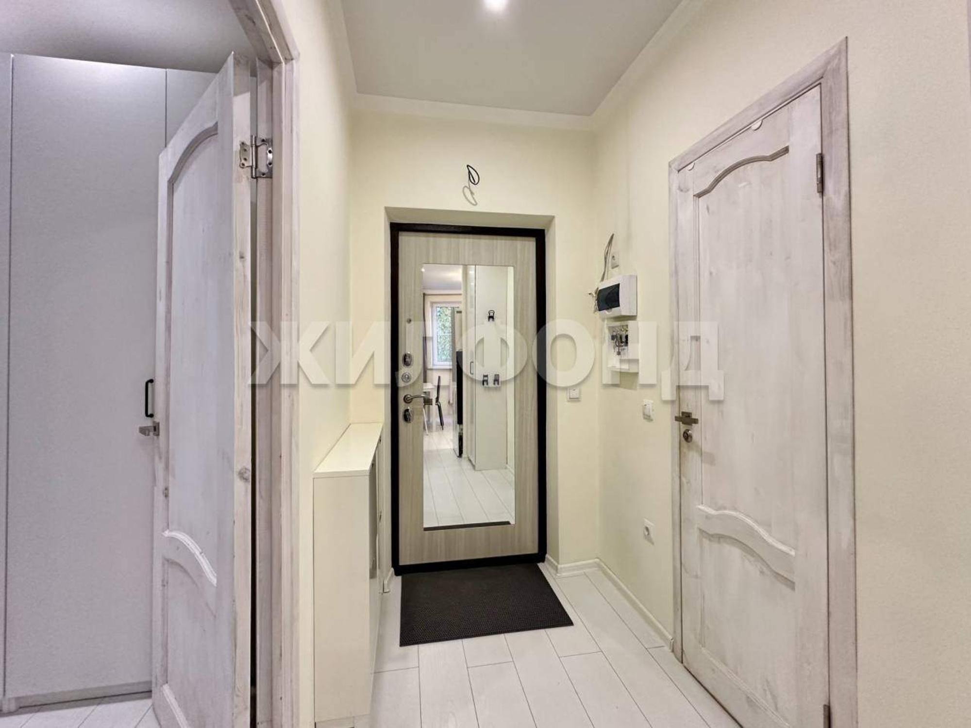 Купить квартиру за 4 300 000 рублей на Заполярная улица, д.35к12