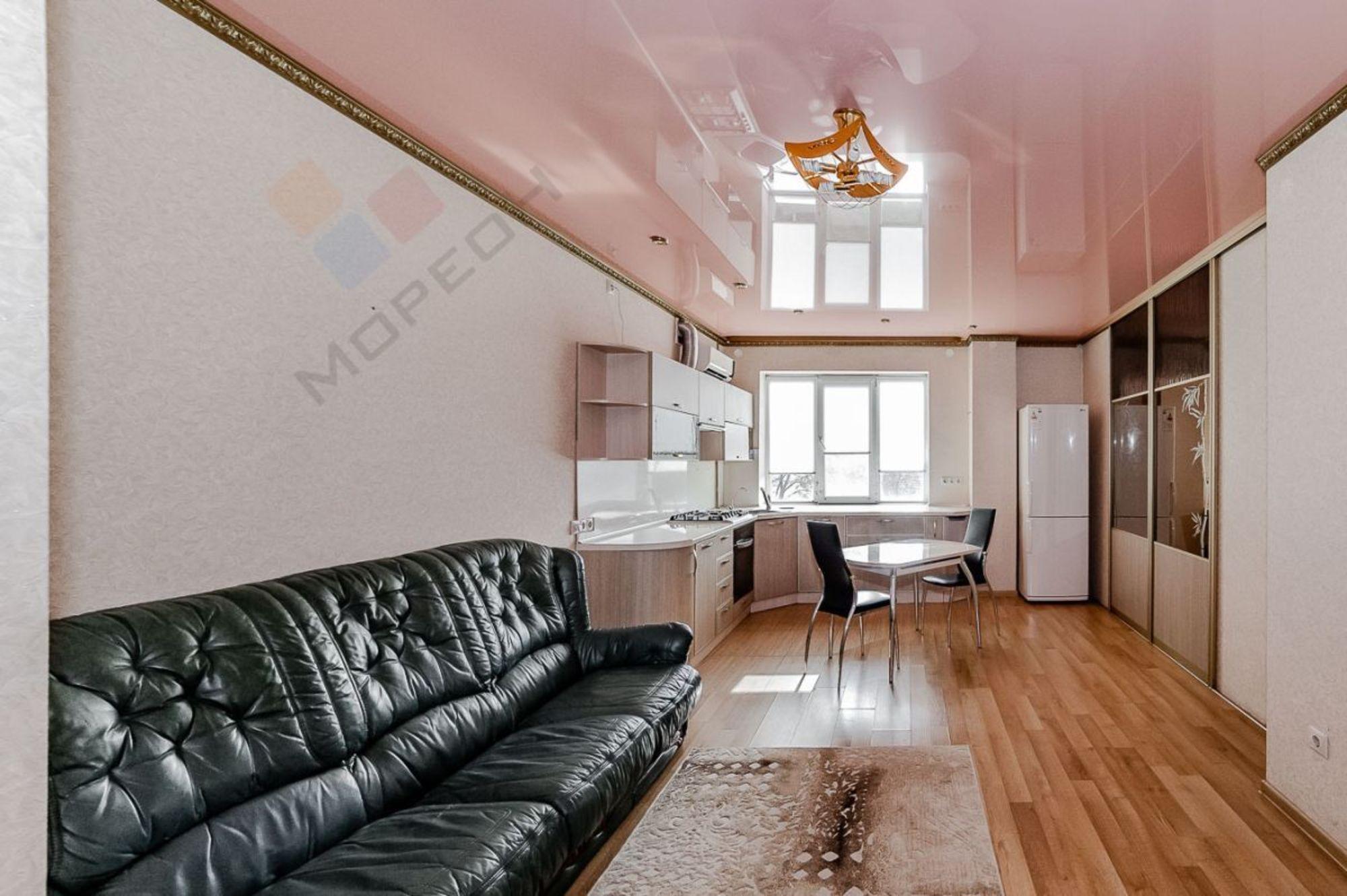 Купить квартиру за 6 100 000 рублей на Кореновская ул, 15/1