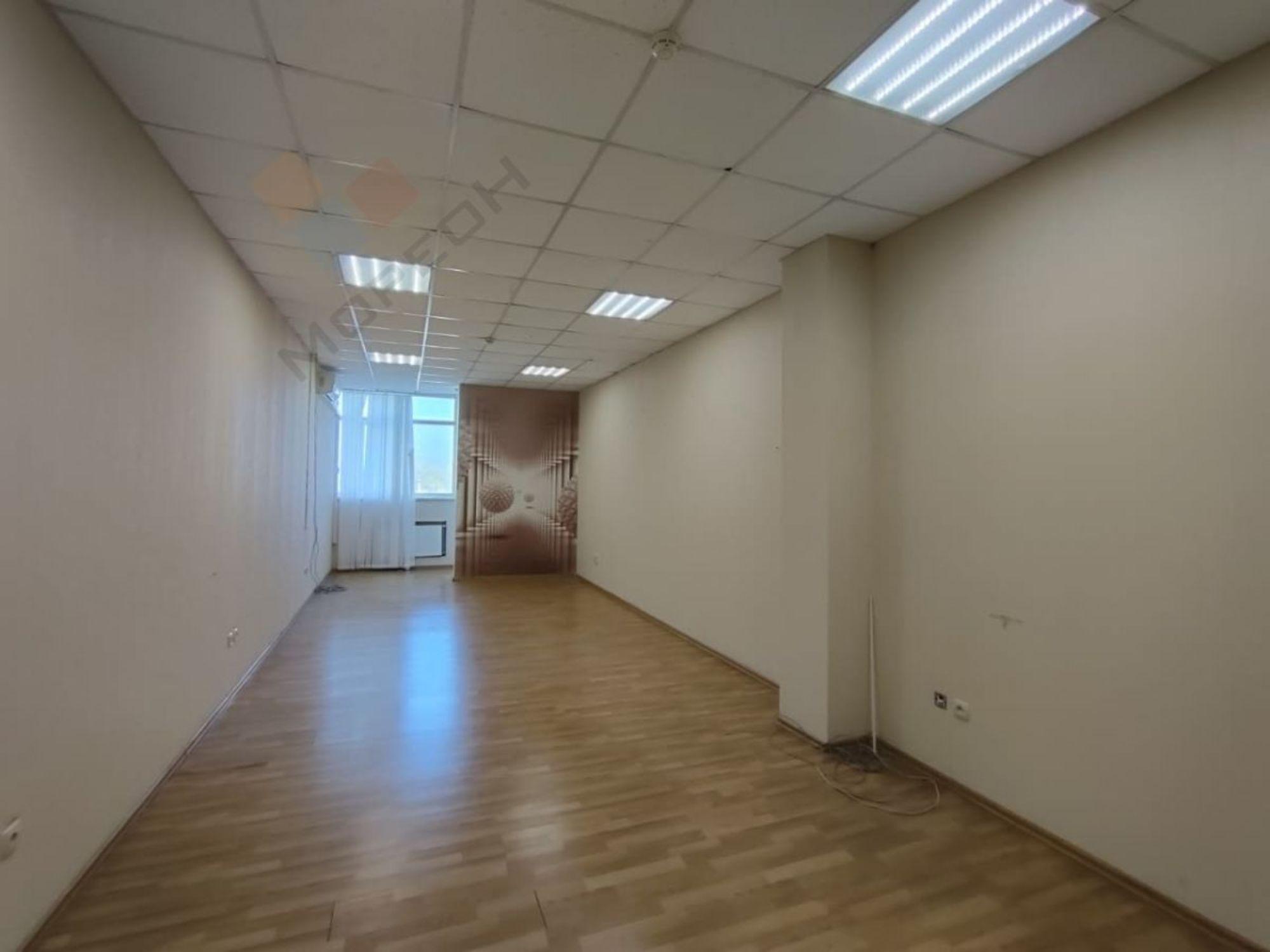 Сдать офис, помещение под офис за 500 000 рублей на Северная ул, 324