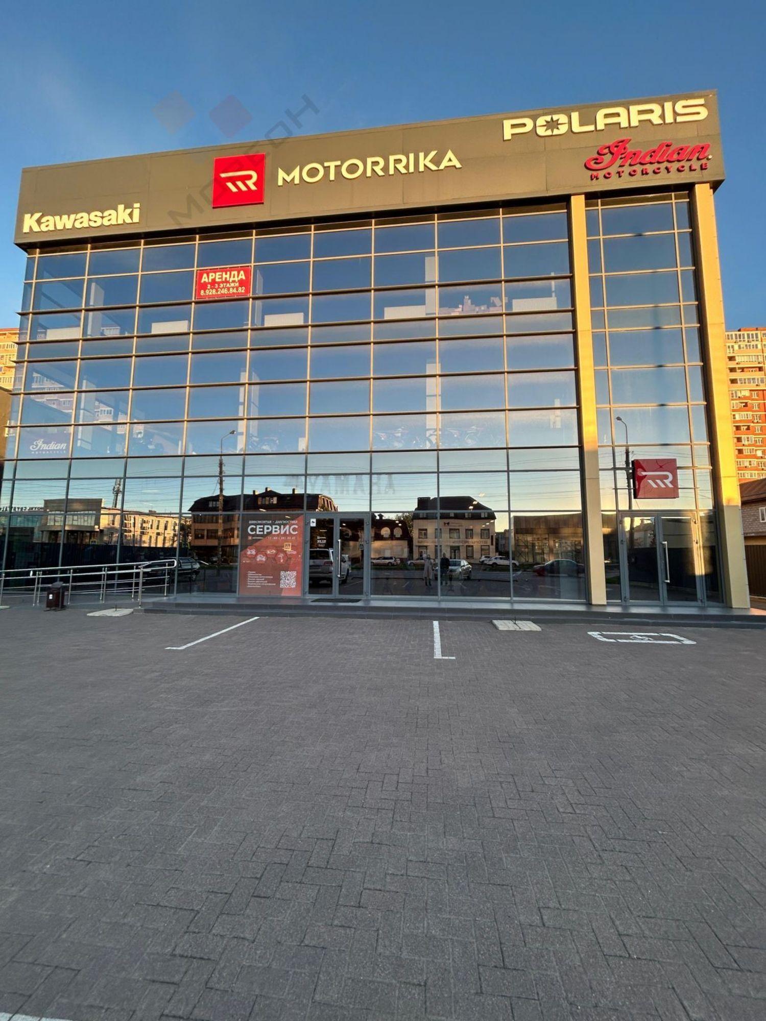 Купить торговое помещение за 330 000 000 рублей на Российская ул, 628