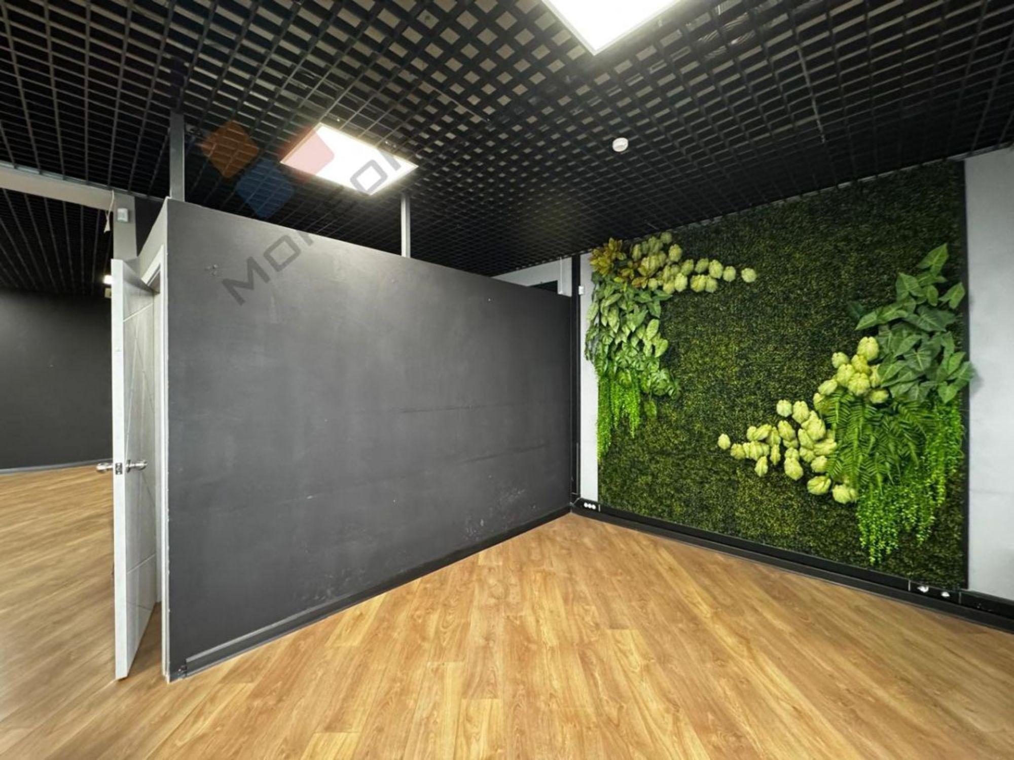 Купить офис, помещение под офис за 40 000 000 рублей на им. 40-летия Победы ул, 178к1