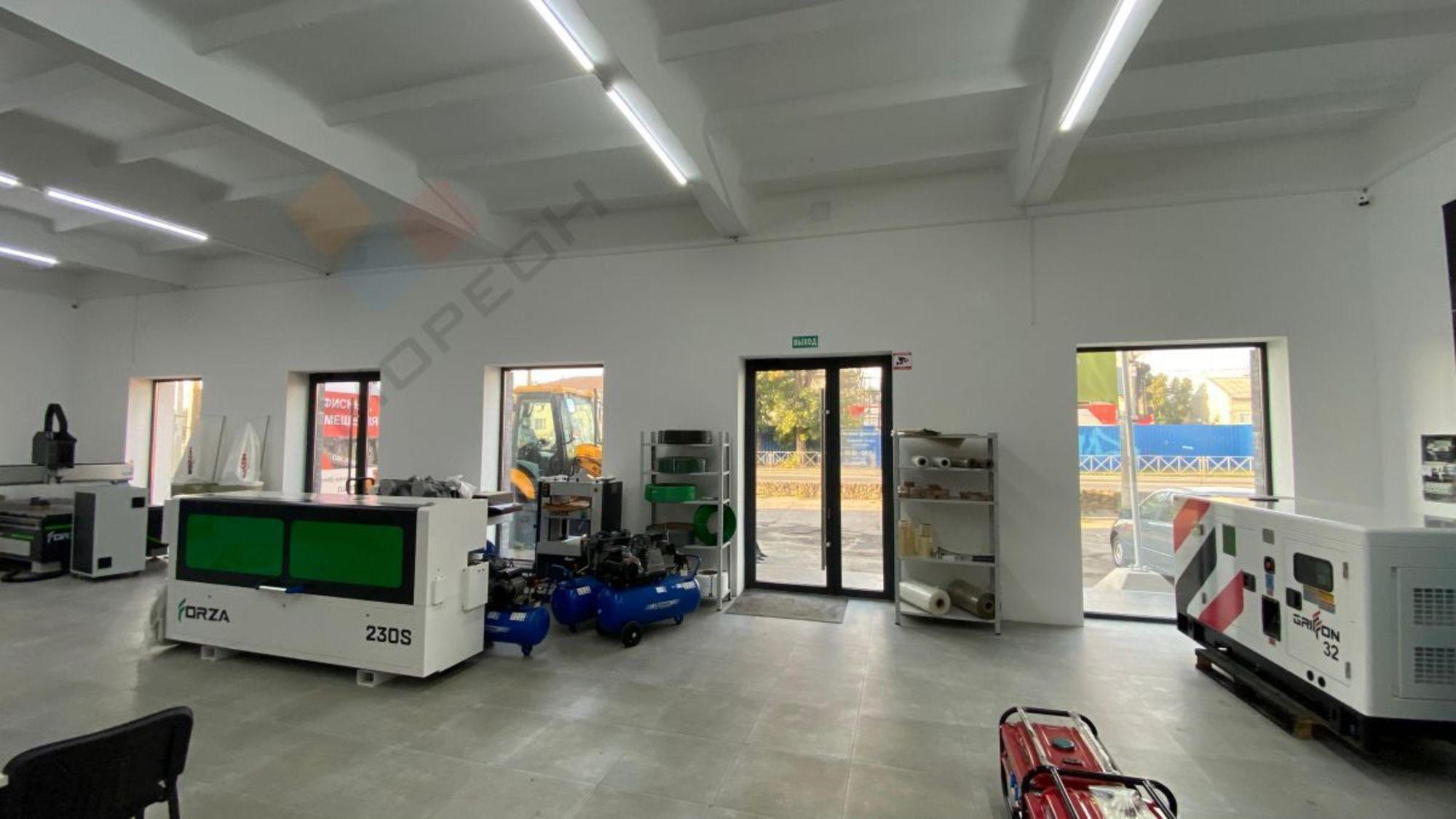 Сдать торговое помещение за 361 800 рублей на Новороссийская ул, 200