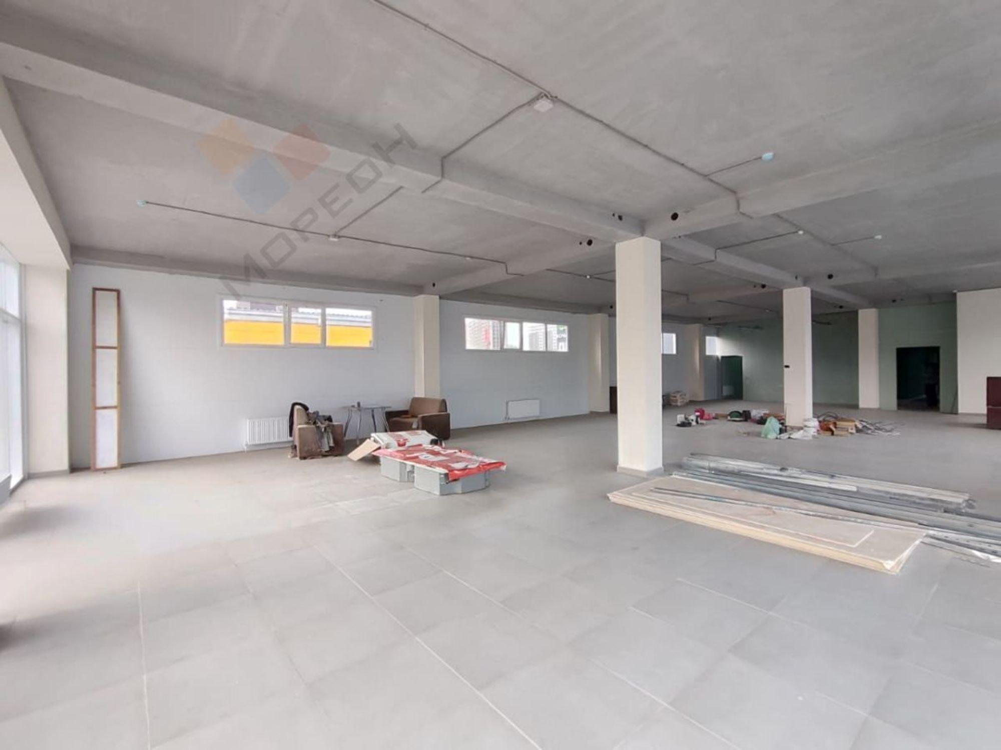 Сдать торговое помещение за 500 000 рублей на Западный Обход ул, 69А