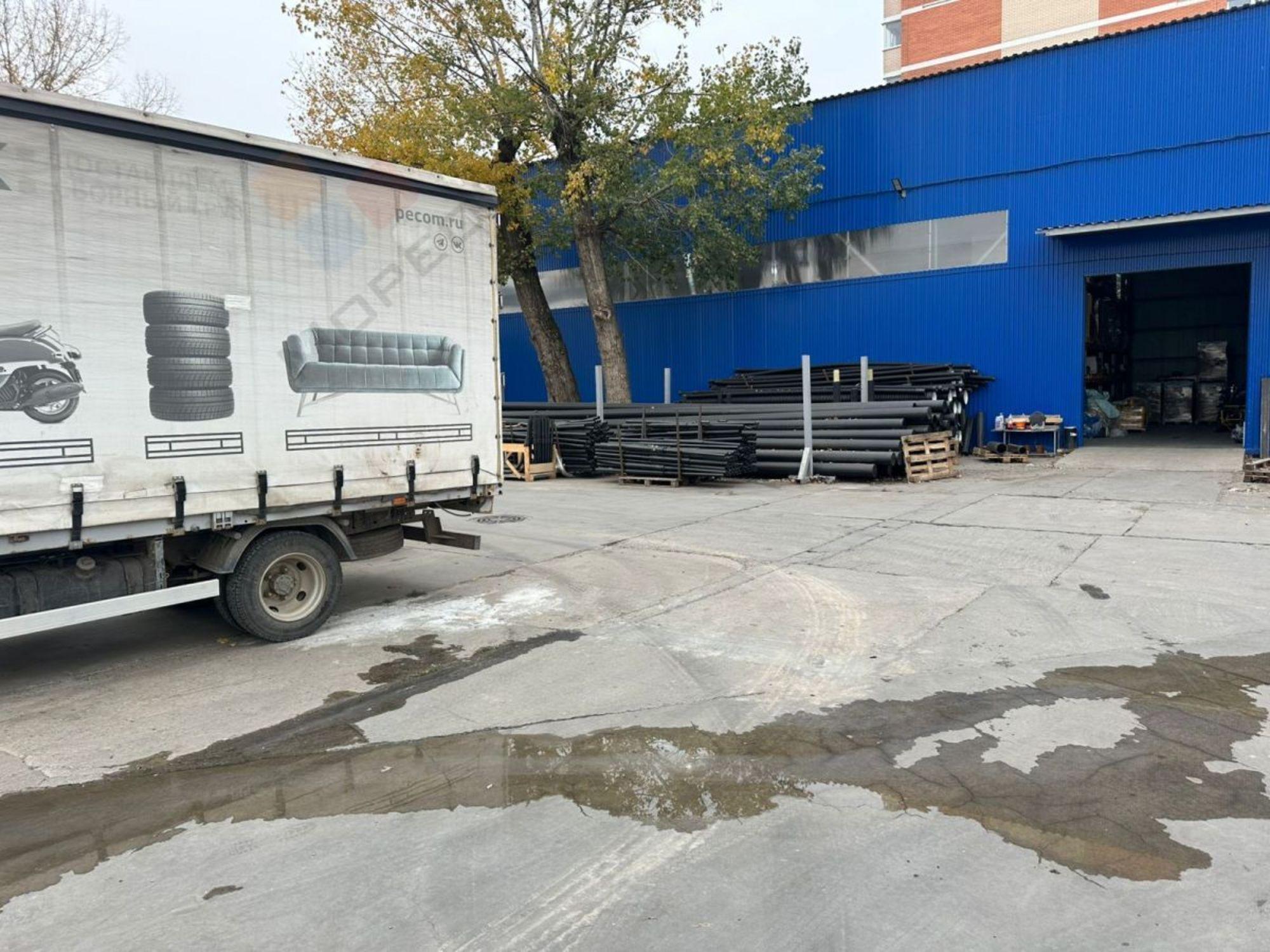 Купить производственную площадь за 550 000 000 рублей на Есаульская ул, 72