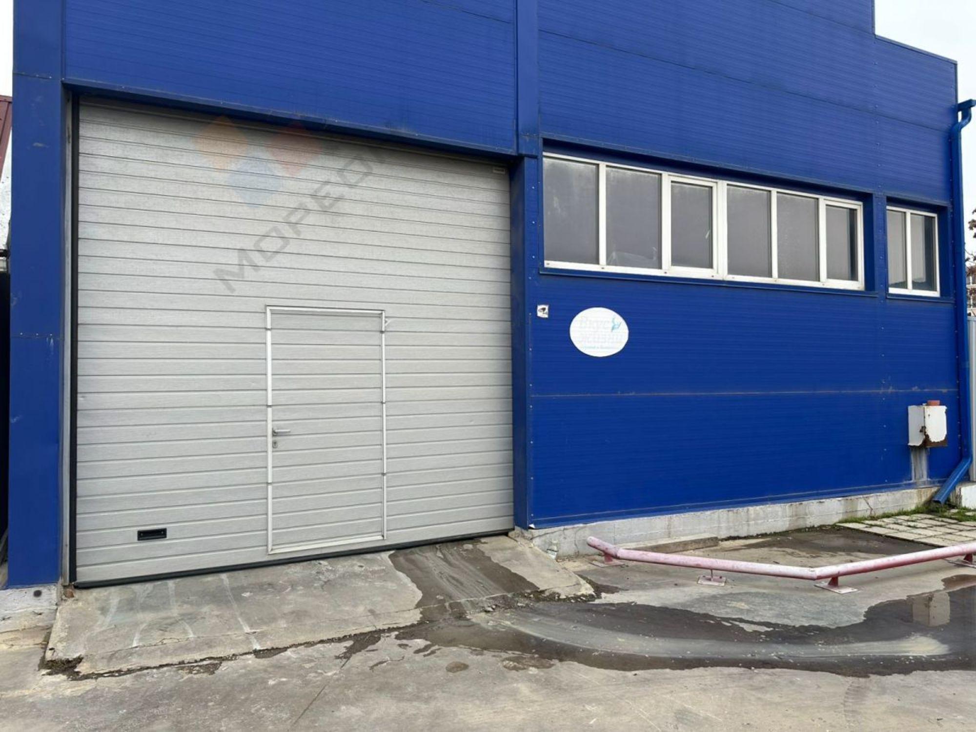 Купить производственную площадь за 550 000 000 рублей на Есаульская ул, 72