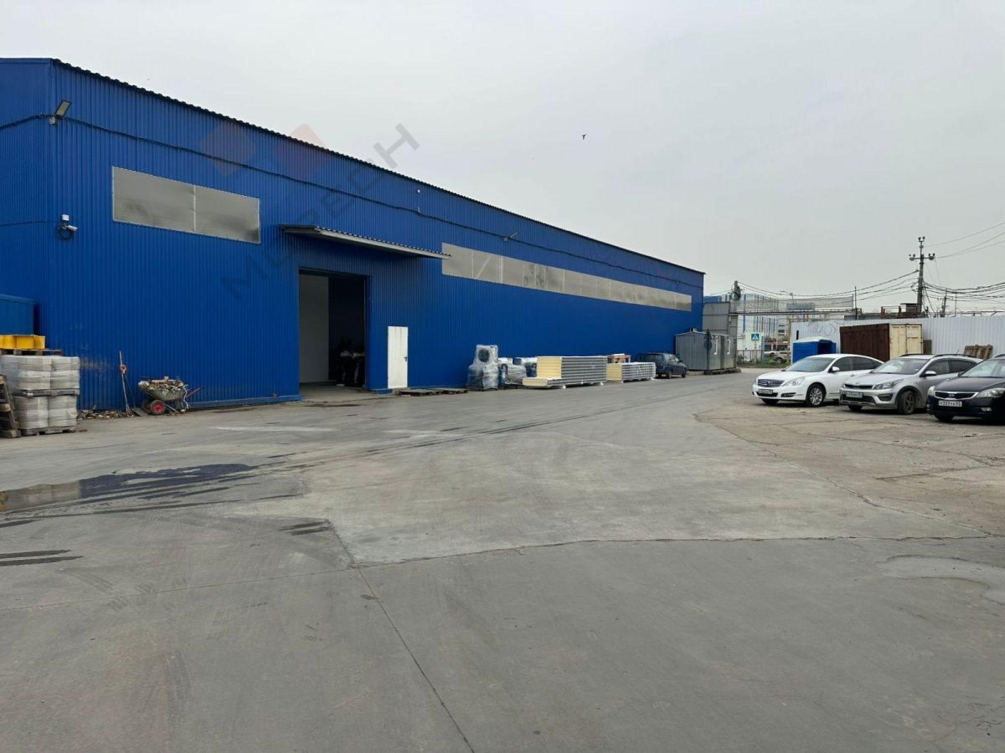 Купить производственную площадь за 550 000 000 рублей на Есаульская ул, 72