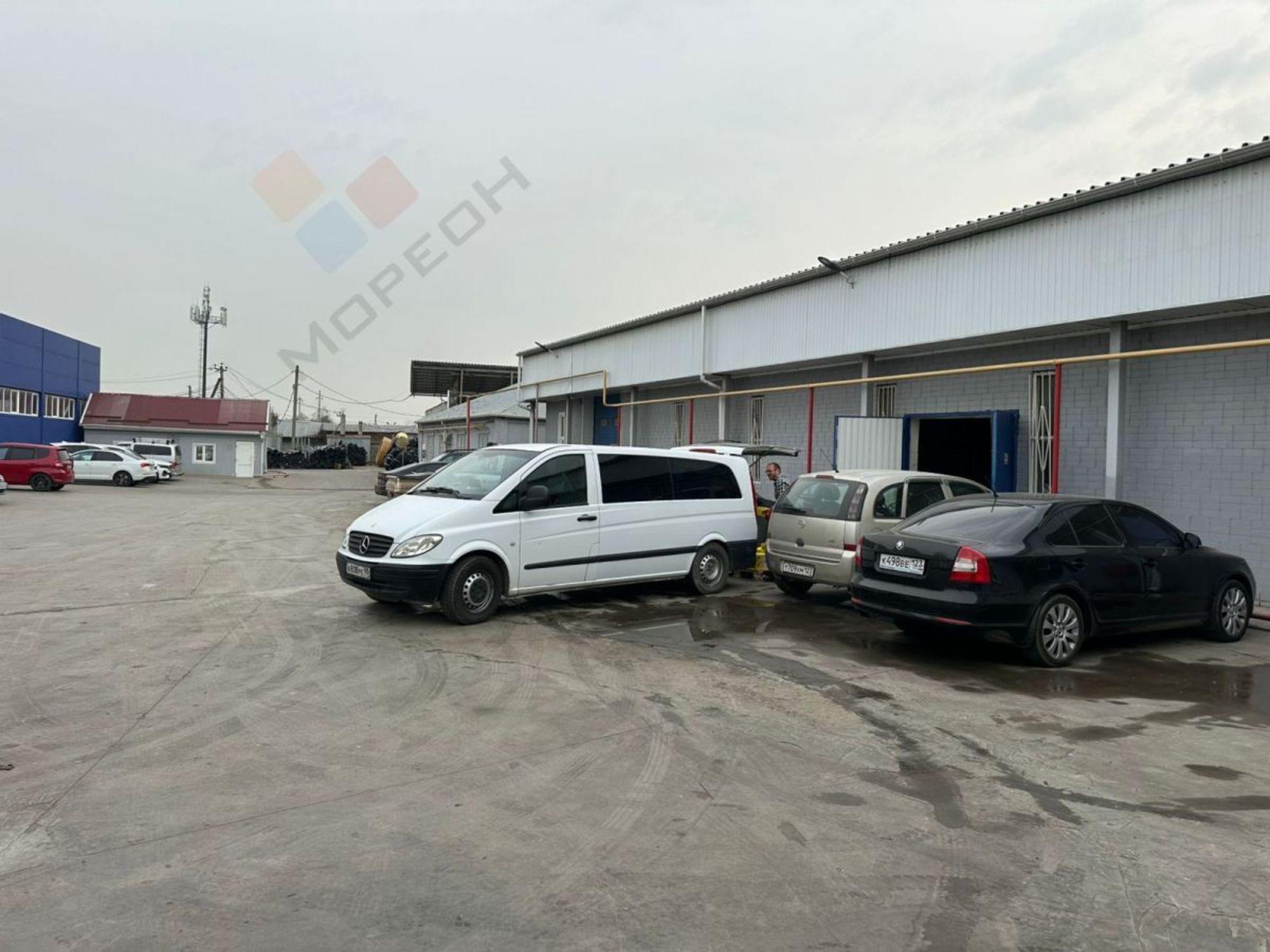 Купить производственную площадь за 550 000 000 рублей на Есаульская ул, 72