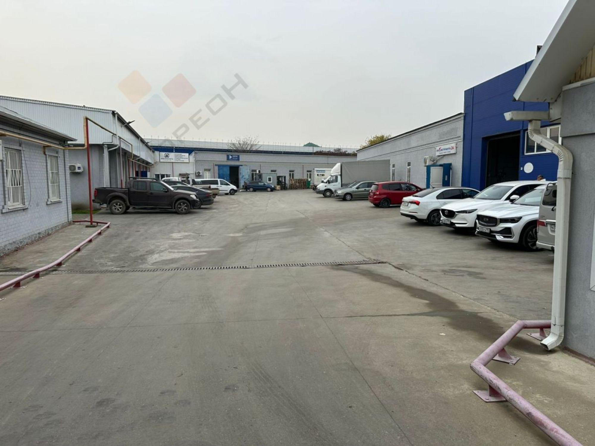 Купить производственную площадь за 550 000 000 рублей на Есаульская ул, 72