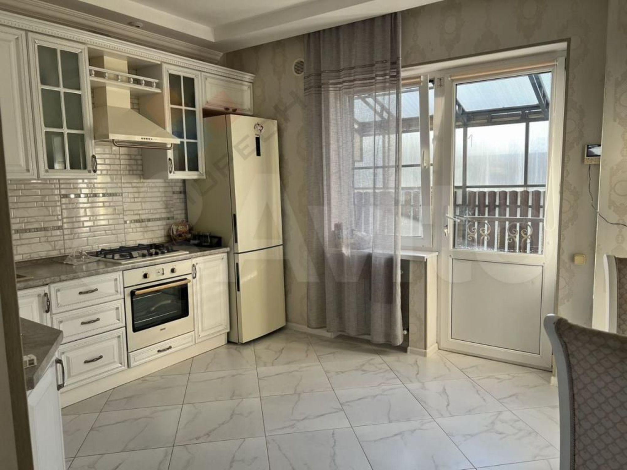 Купить дачу, дом, коттедж за 10 350 000 рублей на Звенигородская ул, 7/6