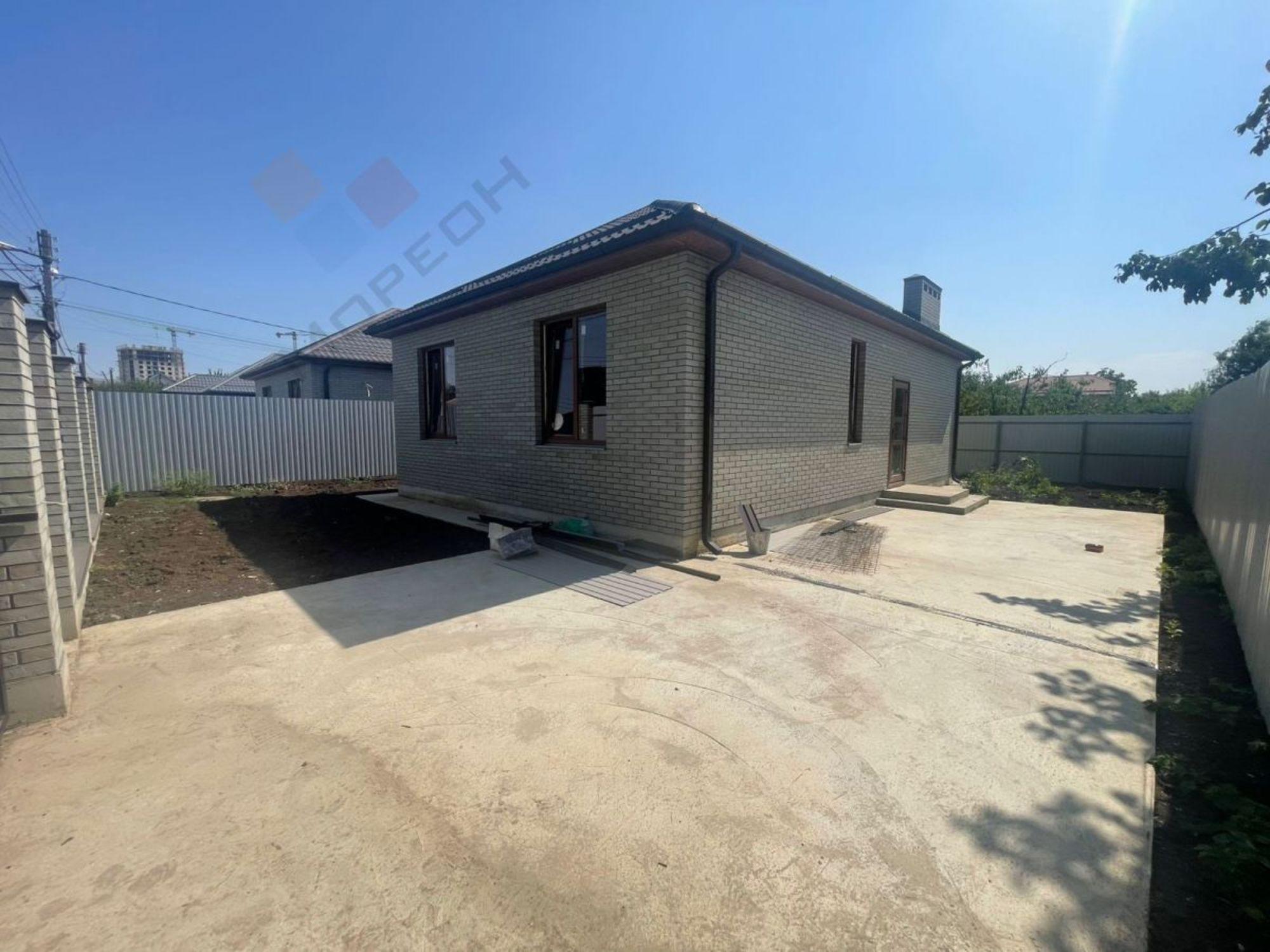 Купить дачу, дом, коттедж за 7 300 000 рублей на Цветочная ул, 101