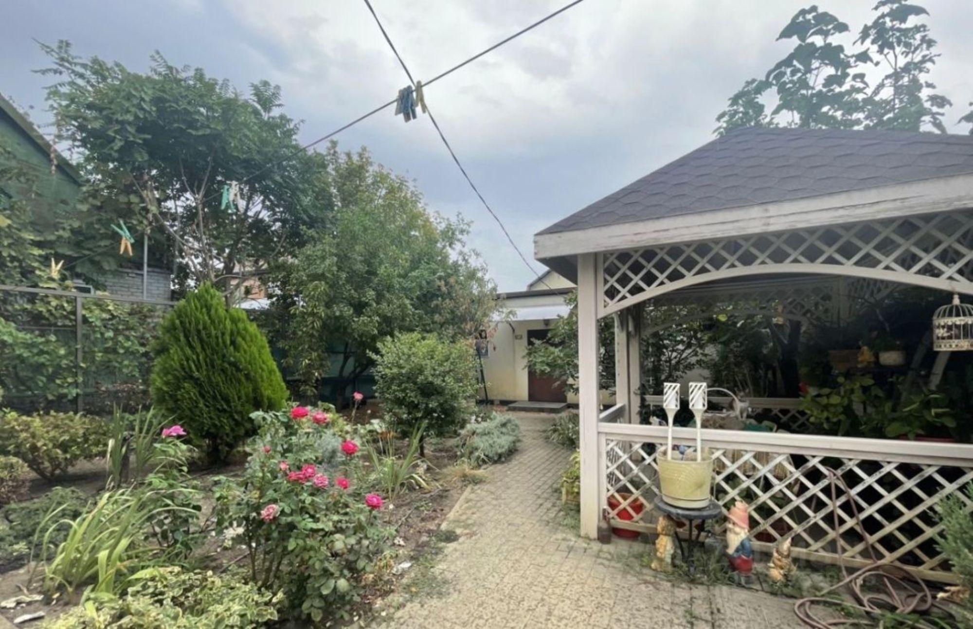 Купить дачу, дом, коттедж за 45 000 000 рублей на им. Александра Матросова проезд, 4