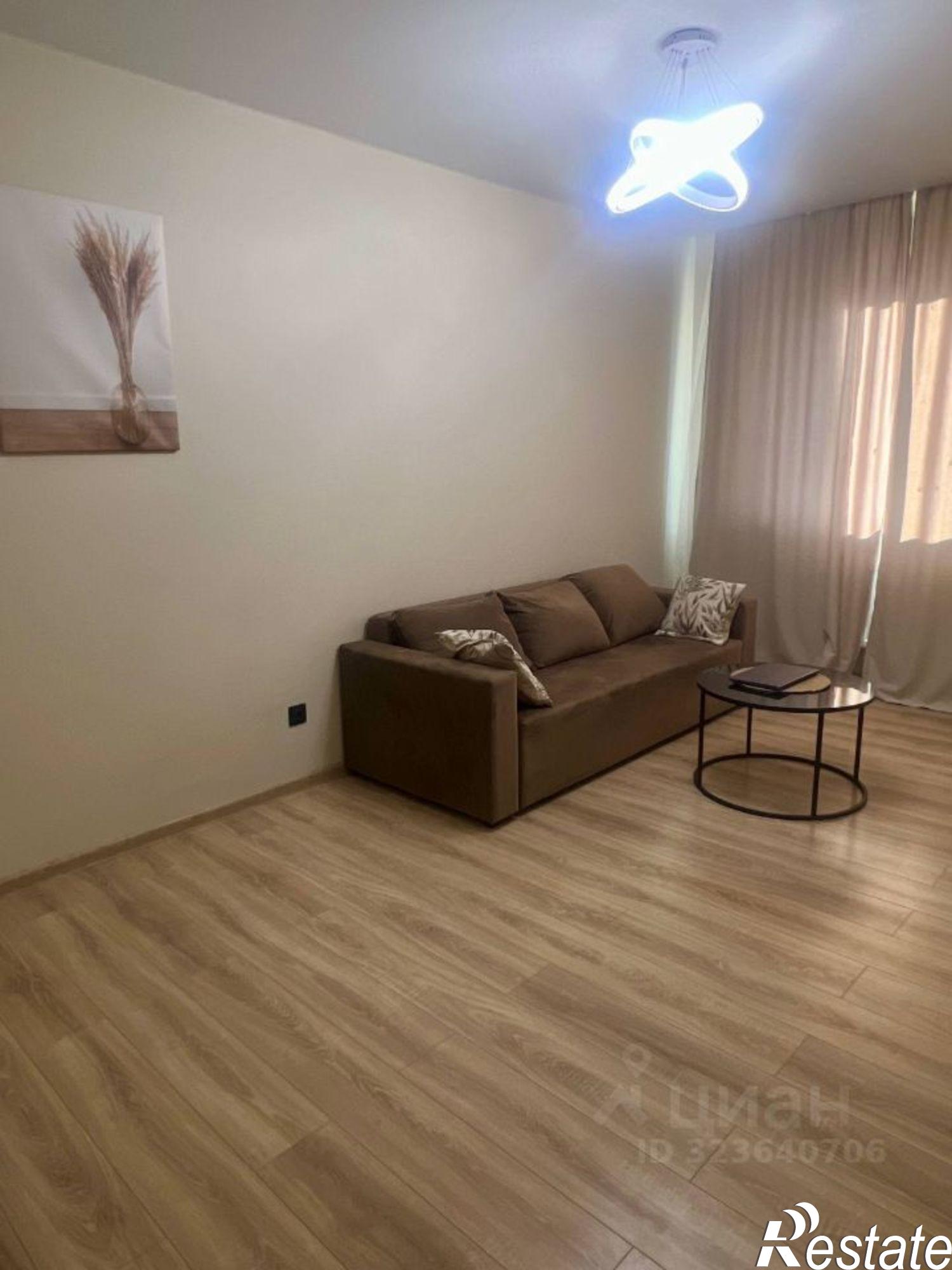 Сдать квартиру за 40 000 рублей на улица Евгении Жигуленко, 13 к1