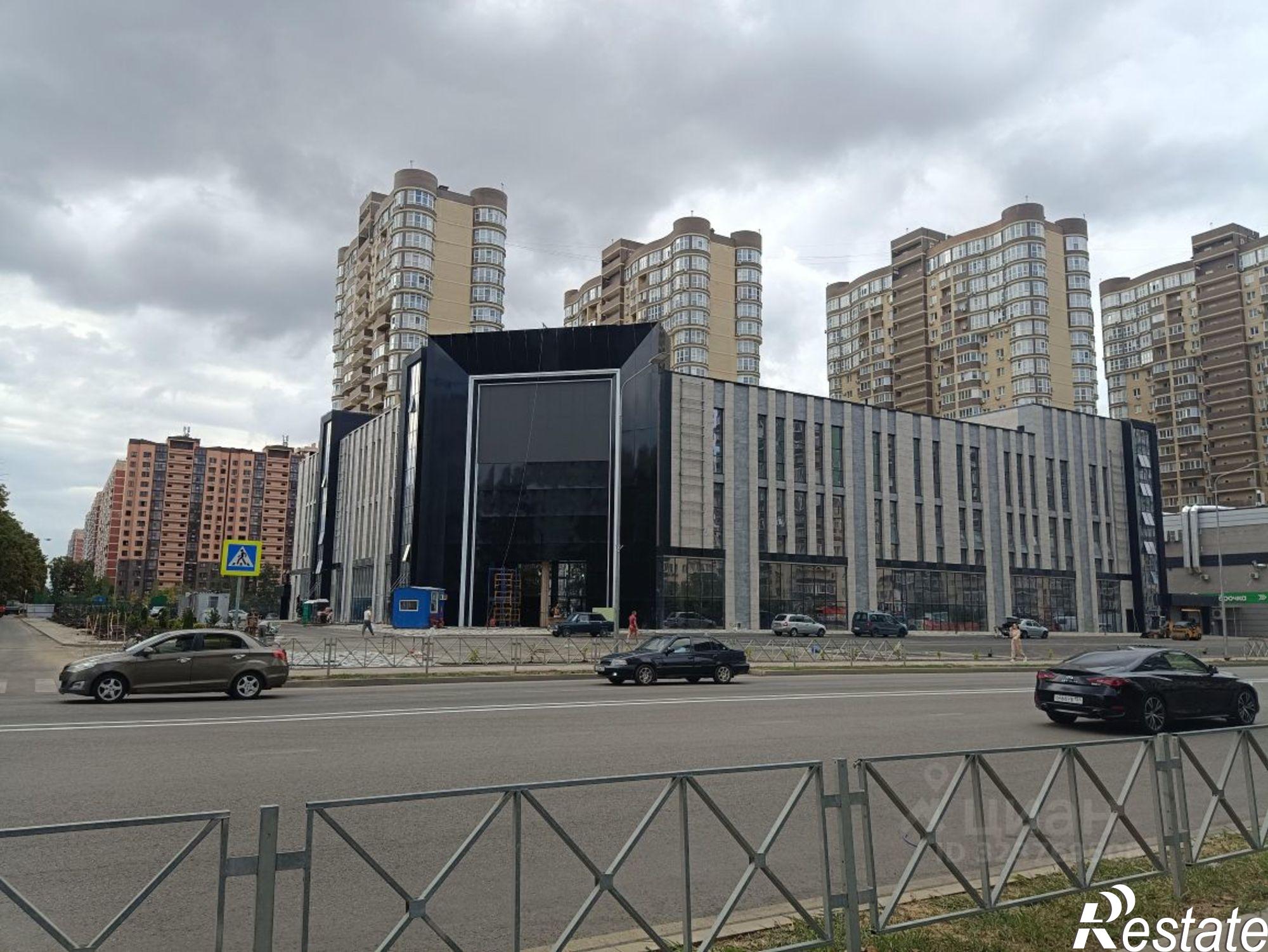 Сдать торговое помещение за 92 500 рублей на улица 40 лет Победы, 178 к5