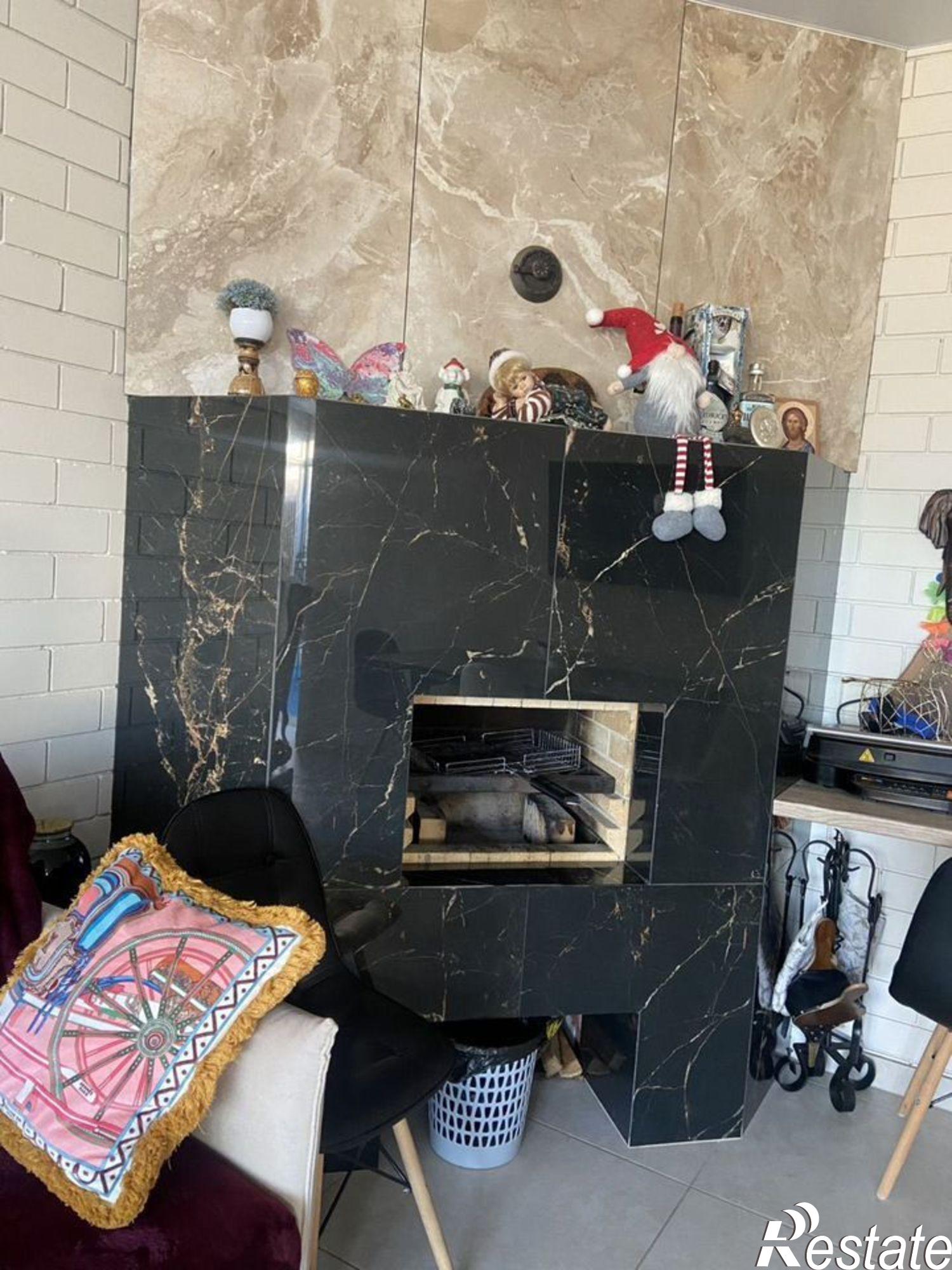 Сдать дачу, дом, коттедж за 200 000 рублей на ул им. Виктора Тюрина, 12