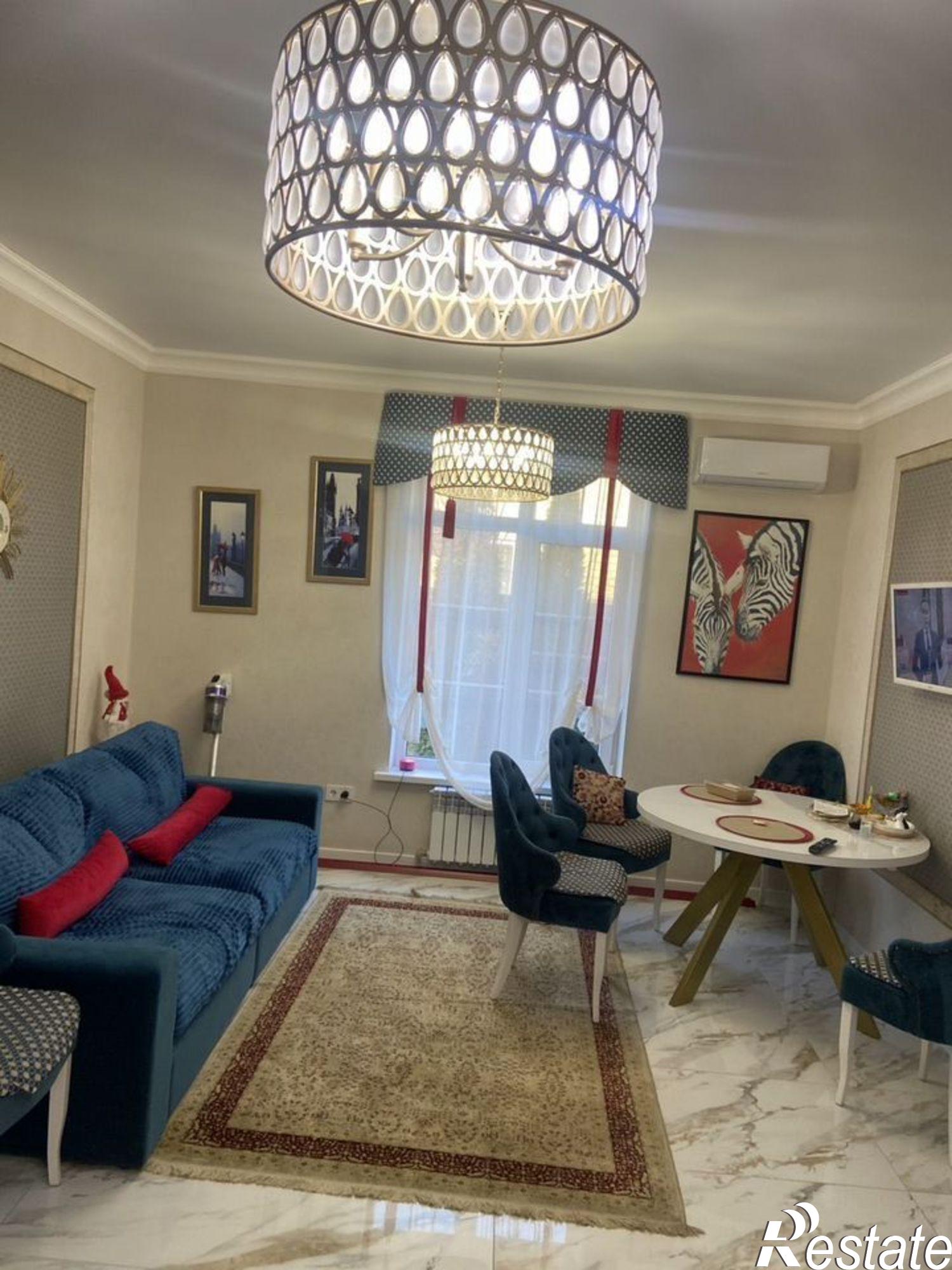 Сдать дачу, дом, коттедж за 200 000 рублей на ул им. Виктора Тюрина, 12