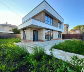 коттедж 190 кв м Красивая улица, 17