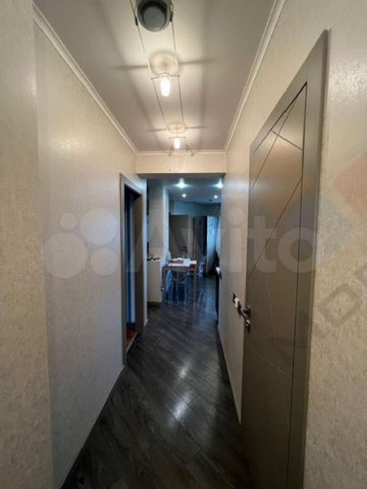 3-комн квартира Чекистов пр-кт, 24