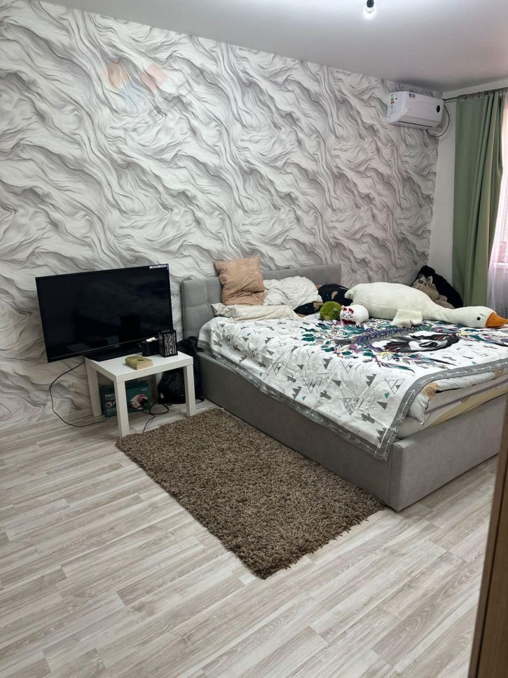 2-комн квартира Ангарская ул, 1/5