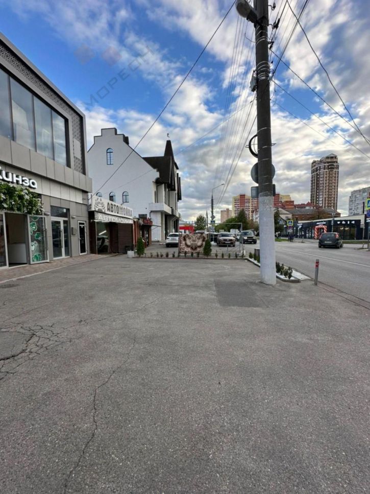 Торговое помещение Гаражная ул, 122